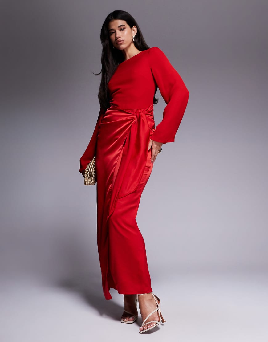 ASOS DESIGN - Chiffon-Maxikleid in Rot mit Blousonärmeln und Satin-Wickelrock von ASOS DESIGN