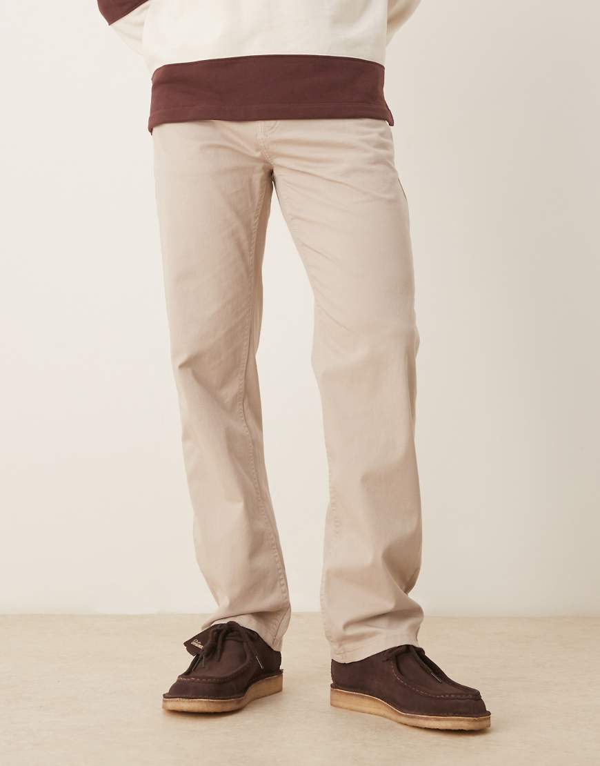 ASOS DESIGN - Chinohose in Stein mit geradem Bein-Neutral von ASOS DESIGN