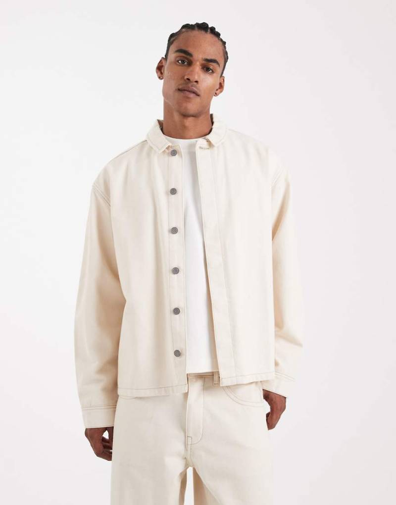 ASOS DESIGN - Circular Design Collection - Jeanshemd aus schwerem Stoff in Ecru, Kombiteil-Weiß von ASOS DESIGN