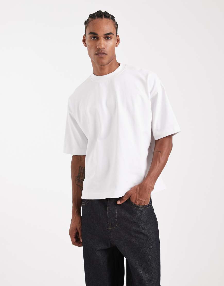 ASOS DESIGN Circular Design Collection - Kastiges Oversize-T-Shirt aus sehr schwerem Stoff in Weiß von ASOS DESIGN