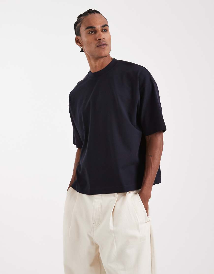 ASOS DESIGN Circular Design Collection - Superschweres, kastiges Oversize-T-Shirt in Marineblau von ASOS DESIGN