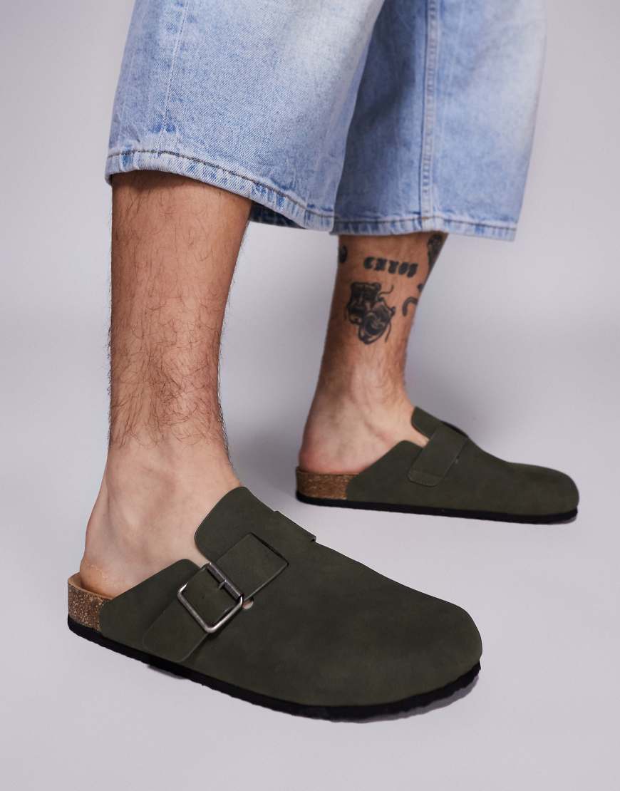 ASOS DESIGN - Clog-Mules in Braun mit Korksohle-Grün von ASOS DESIGN