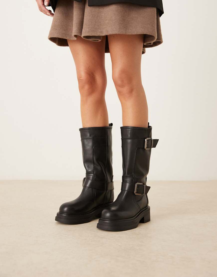 ASOS DESIGN - Cohen - Kniehohe Lederstiefel in Schwarz mit mehreren Schnallen von ASOS DESIGN