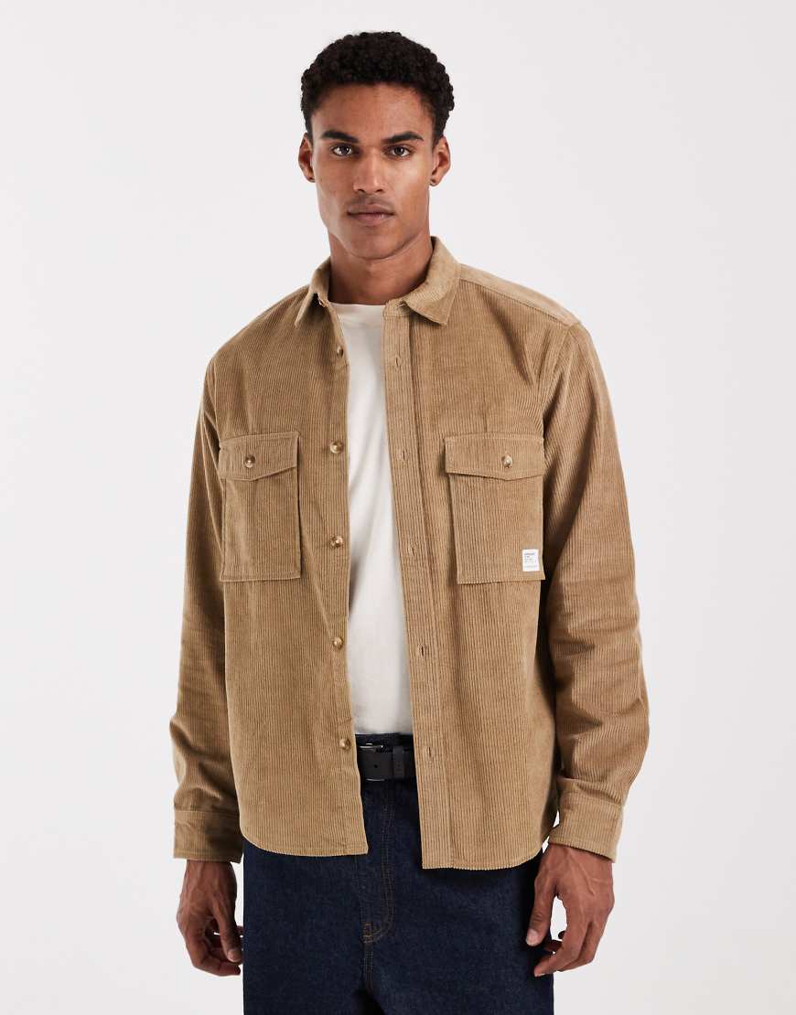 ASOS DESIGN - Cord-Hemdjacke in Beige mit Aufnäher-Neutral von ASOS DESIGN