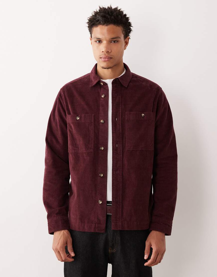 ASOS DESIGN - Cord-Hemdjacke in Weinrot von ASOS DESIGN