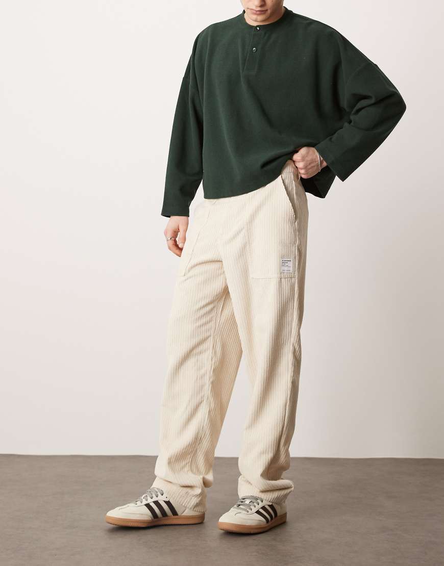 ASOS DESIGN - Cordhose in Creme mit geradem Schnitt-Weiß von ASOS DESIGN