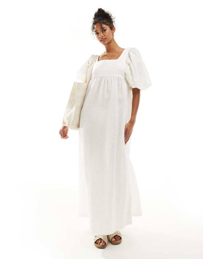 ASOS DESIGN - Crinkle-Midi-Hängerkleid in Creme mit halblangen Puffärmeln-Weiß von ASOS DESIGN