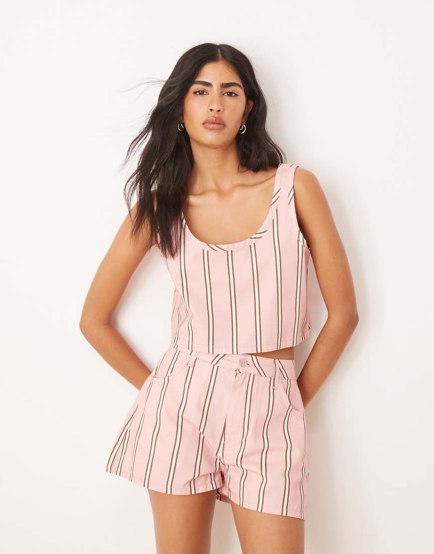 ASOS DESIGN - Cropped-Jeans-Trägertop mit Streifenmuster, Kombiteil-Rosa ASOS DESIGN - Cropped-Jeans-Trägertop mit Streifenmuster, Kombiteil-Rosa von ASOS DESIGN