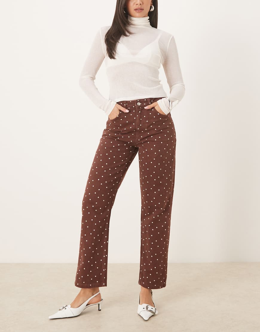 ASOS DESIGN - Cropped-Jeans in Braun mit Mikro-Punkten und schmalem Bein-Brown von ASOS DESIGN