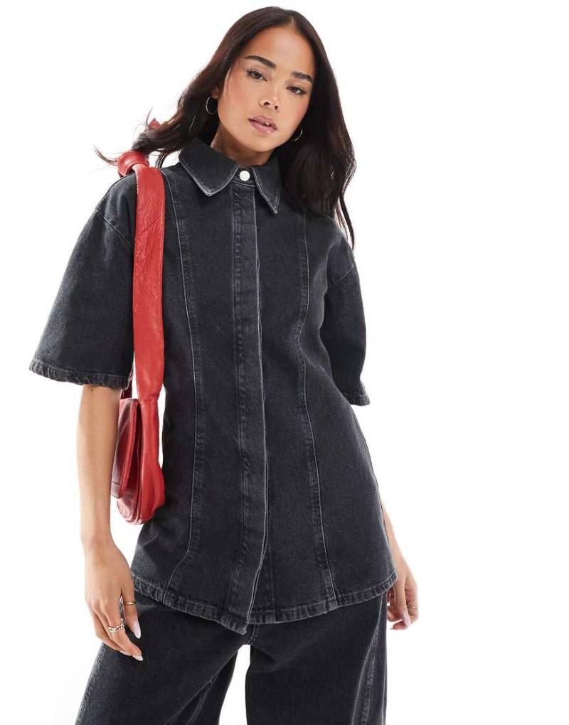 ASOS DESIGN - Cropped Jeanshemd in Grau, Kombiteil von ASOS DESIGN