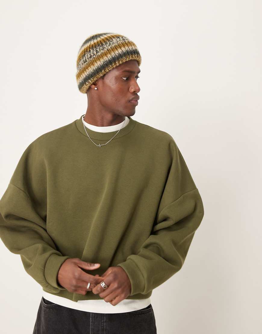 ASOS DESIGN - Cropped Sweatshirt in Khaki mit extremem Oversize-Schnitt-Neutral ASOS DESIGN - Cropped Sweatshirt in Khaki mit extremem Oversize-Schnitt-Neutral von ASOS DESIGN