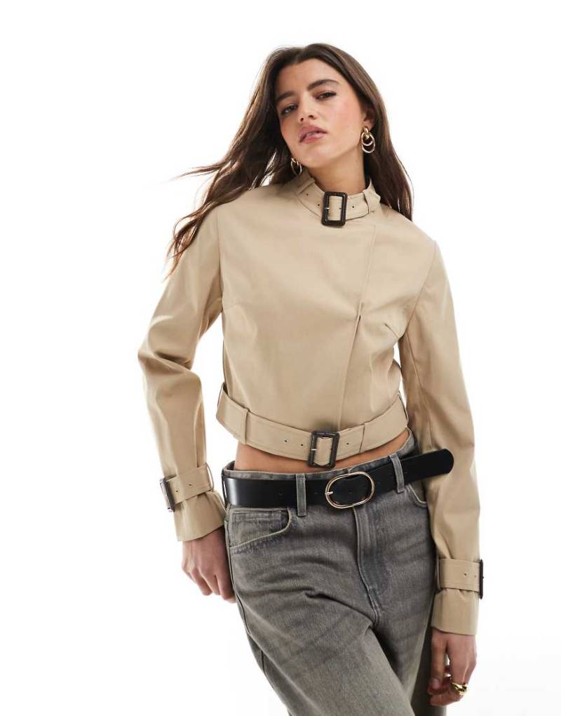 ASOS DESIGN - Cropped Trenchcoat in Steinbeige mit Schnallengürtel-Neutral von ASOS DESIGN