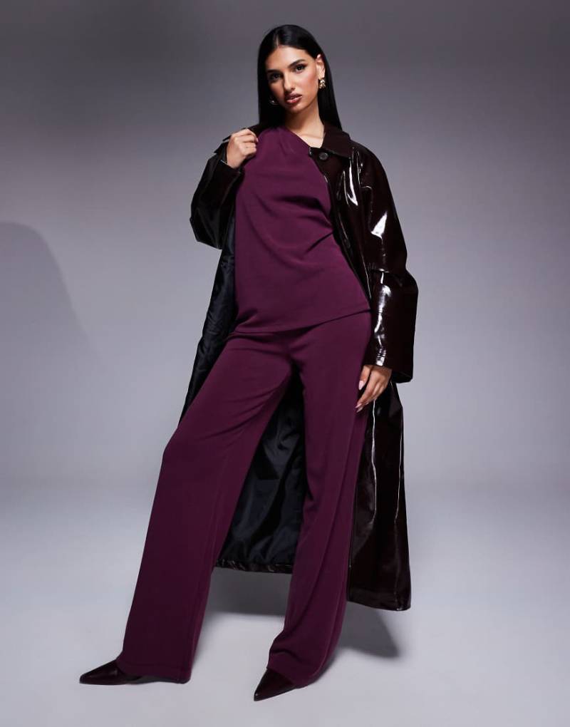 ASOS DESIGN - Cupro-Hose in Weinrot mit weitem Bein, Kombiteil-Lila von ASOS DESIGN