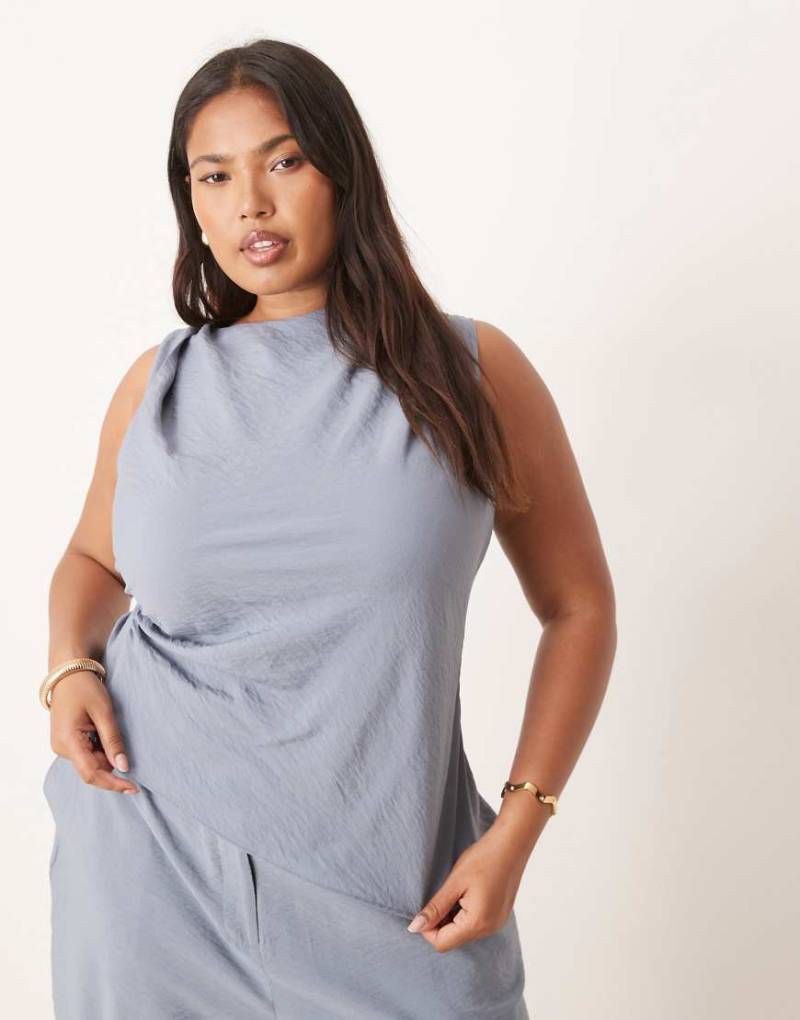 ASOS DESIGN Curve - Asymmetrisches, strukturiertes Oberteil in Blau mit verdrehtem Detail, Kombiteil von ASOS Curve