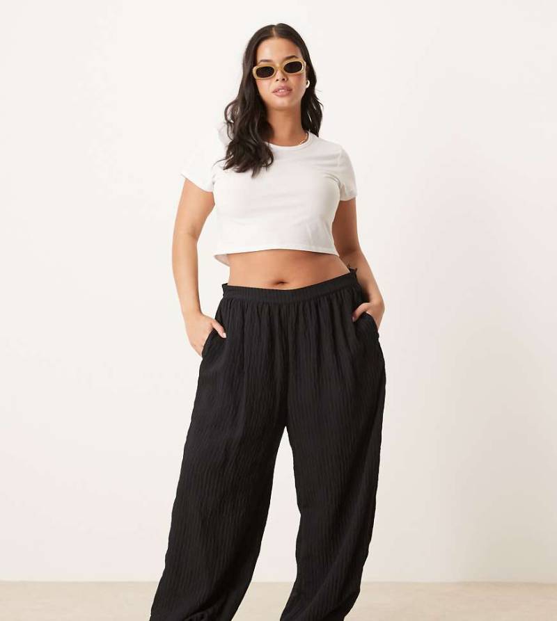 ASOS DESIGN Curve - Ballon-Hose in Schwarz mit Strukturstreifen und Bündchen von ASOS DESIGN