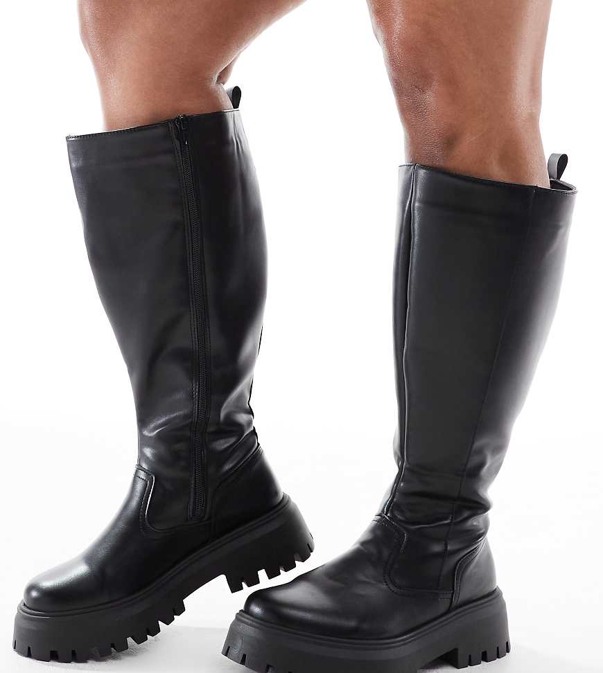 ASOS DESIGN Curve - Corey - Klobige kniehohe Stiefel in Schwarz von ASOS DESIGN