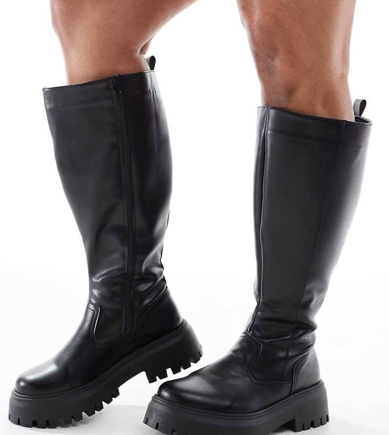 ASOS DESIGN Curve - Corey - Klobige kniehohe Stiefel in Schwarz von ASOS DESIGN