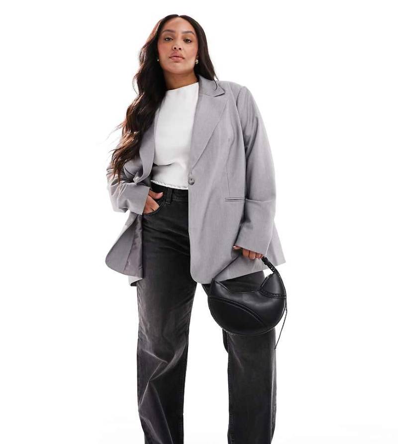 ASOS DESIGN Curve - Eleganter Relaxed Fit Blazer in Grau von ASOS DESIGN