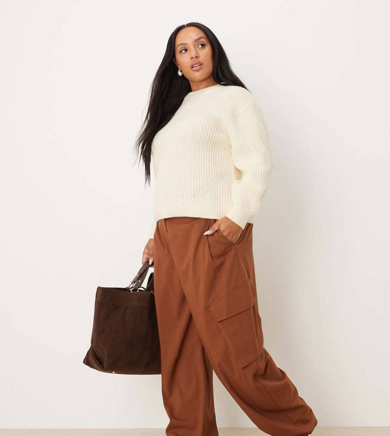 ASOS DESIGN Curve - Elegante Barrel-Leg-Utility-Hose in Tabakbraun-Brown von ASOS DESIGN