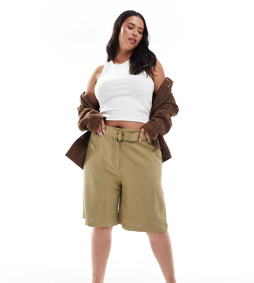 ASOS DESIGN Curve - Elegante Longline-Shorts in Khaki aus Leinenmix mit Gürtel-Grün ASOS DESIGN Curve - Elegante Longline-Shorts in Khaki aus Leinenmix mit Gürtel-Grün von ASOS DESIGN