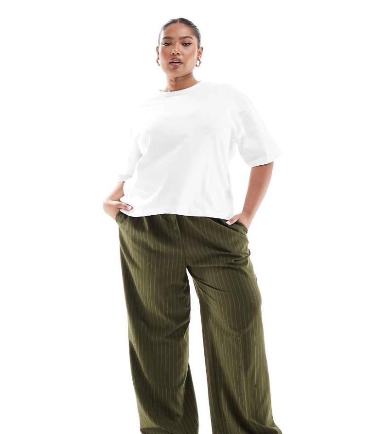 ASOS DESIGN Curve - Elegante Schlupfhose in gestreiftem Olivgrün-Bunt von ASOS Curve