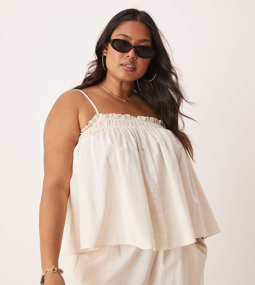 ASOS DESIGN Curve - Gesmoktes Camisole-Oberteil in Cremeweiß, Kombiteil von ASOS Curve