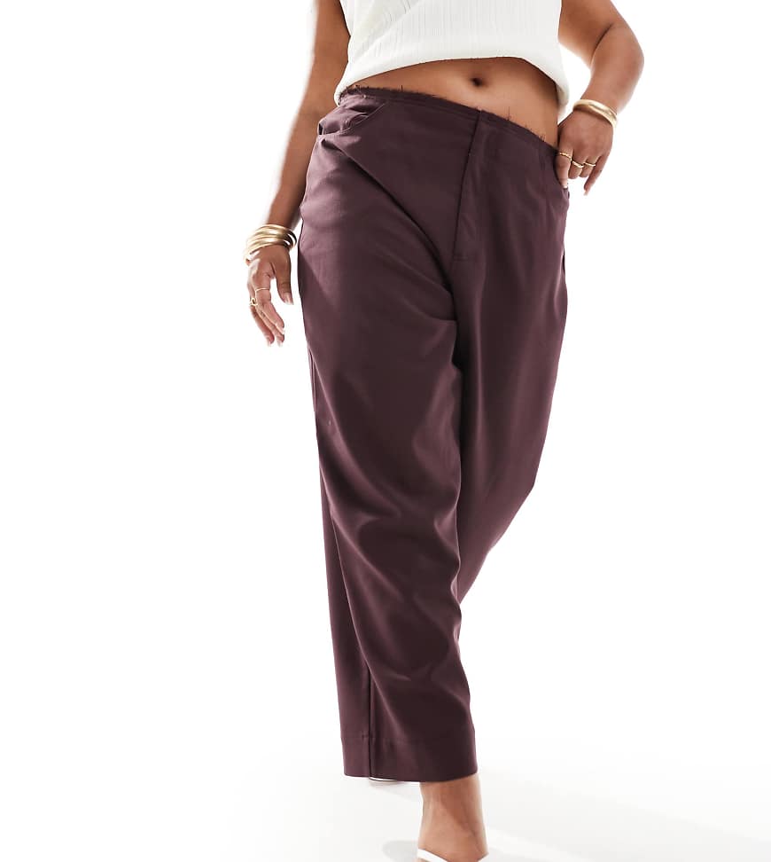 ASOS DESIGN Curve - Hose in Burgunderrot mit ungesäumter Kante-Schwarz ASOS DESIGN Curve - Hose in Burgunderrot mit ungesäumter Kante-Schwarz von ASOS DESIGN