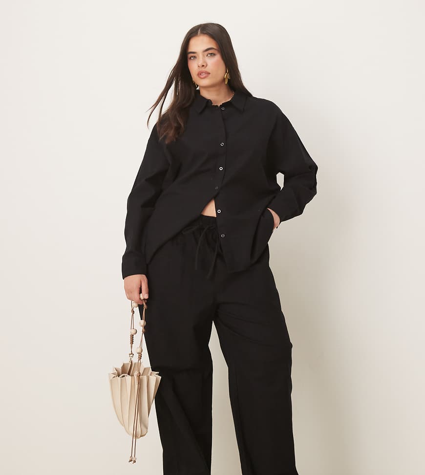 ASOS DESIGN Curve - Hose in Leinenoptik in Schwarz mit elastischem Bund, Kombiteil ASOS DESIGN Curve - Hose in Leinenoptik in Schwarz mit elastischem Bund, Kombiteil von ASOS DESIGN
