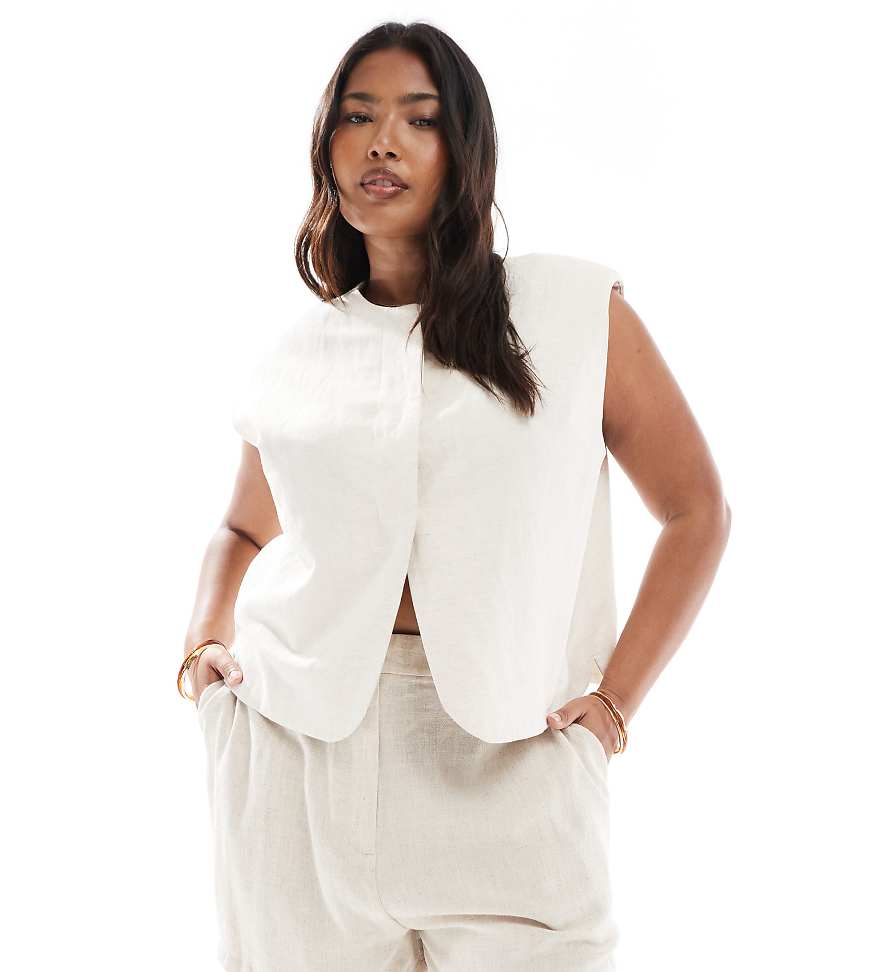 ASOS DESIGN Curve - Locker geschnittene Dad-Shorts in Natur mit Leinenanteil-Neutral von ASOS DESIGN