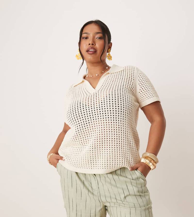 ASOS DESIGN Curve - Locker geschnittene Dad-Shorts in Salbeigrün mit Leinenanteil und Schnörkelstreifen-Bunt von ASOS Curve