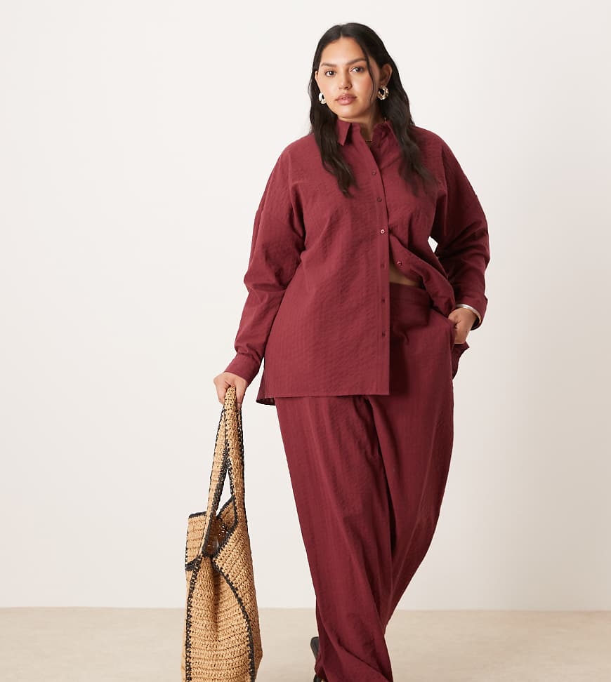 ASOS DESIGN Curve - Lockere Hose aus Seersucker in Burgunderrot mit elastischem Bund, Kombiteil von ASOS DESIGN