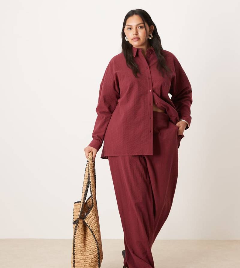 ASOS DESIGN Curve - Lockere Hose aus Seersucker in Burgunderrot mit elastischem Bund, Kombiteil von ASOS DESIGN