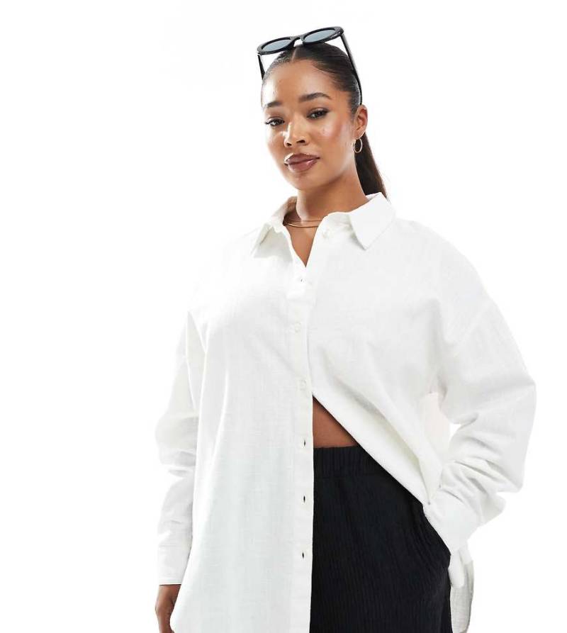 ASOS DESIGN Curve - Oversize-Hemd in Leinenoptik in Wollweiß von ASOS DESIGN