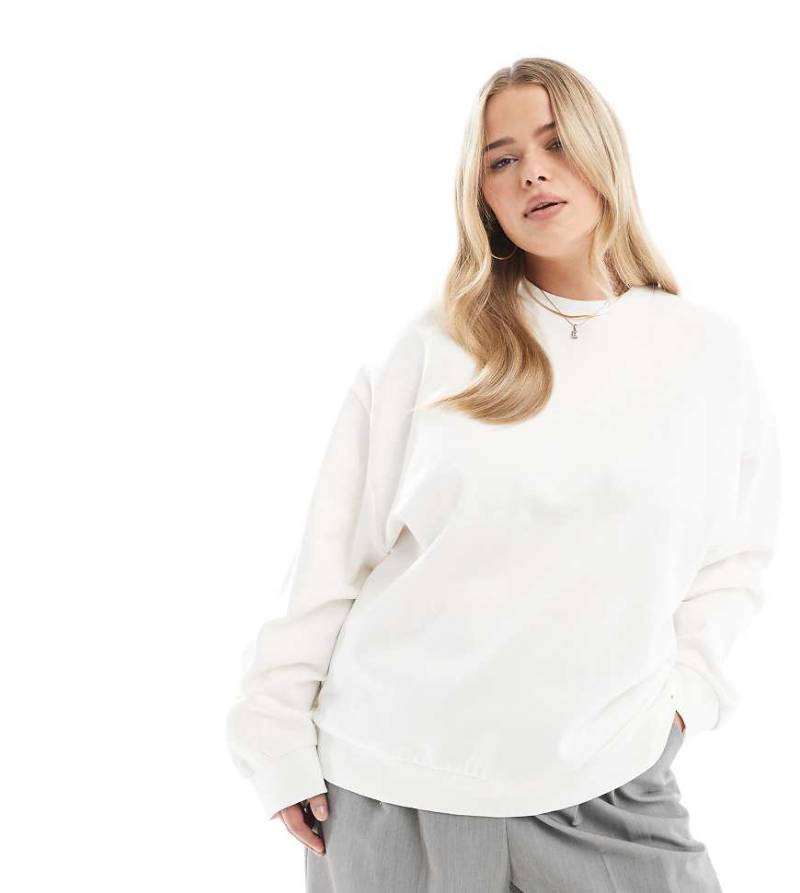 ASOS DESIGN Curve - Oversize-Sweatshirt in Cremeweiß von ASOS DESIGN