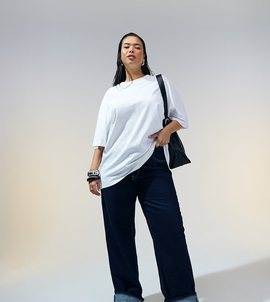 ASOS DESIGN Curve - Oversize-T-Shirt in Weiß ASOS DESIGN Curve - Oversize-T-Shirt in Weiß von ASOS DESIGN