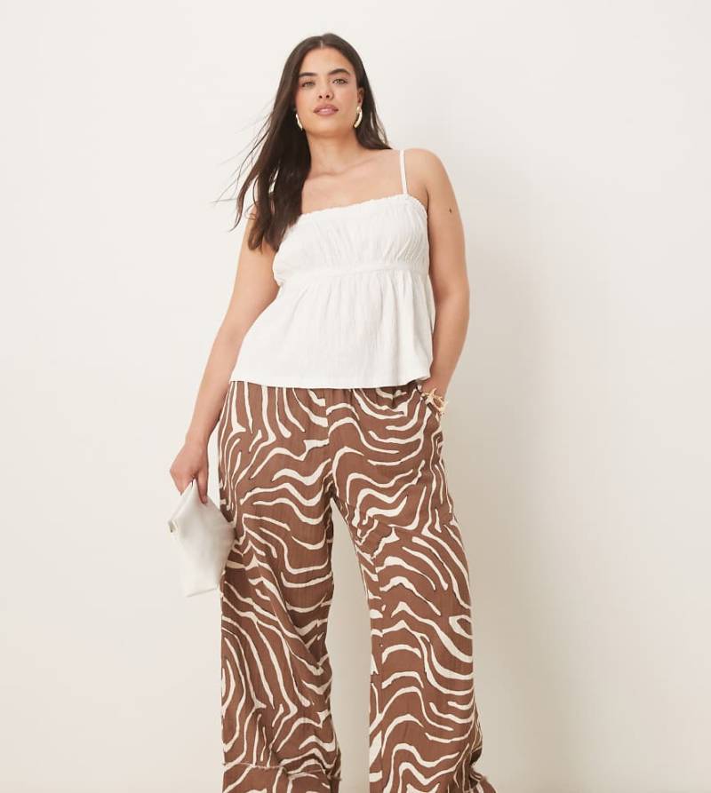 ASOS DESIGN Curve - Schlupfhose aus grob gewebter Baumwolle mit offenem Saum und Zebramuster-Bunt von ASOS Curve