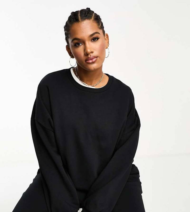 ASOS DESIGN Curve - Ultimate - Oversize-Sweatshirt in Schwarz von ASOS DESIGN