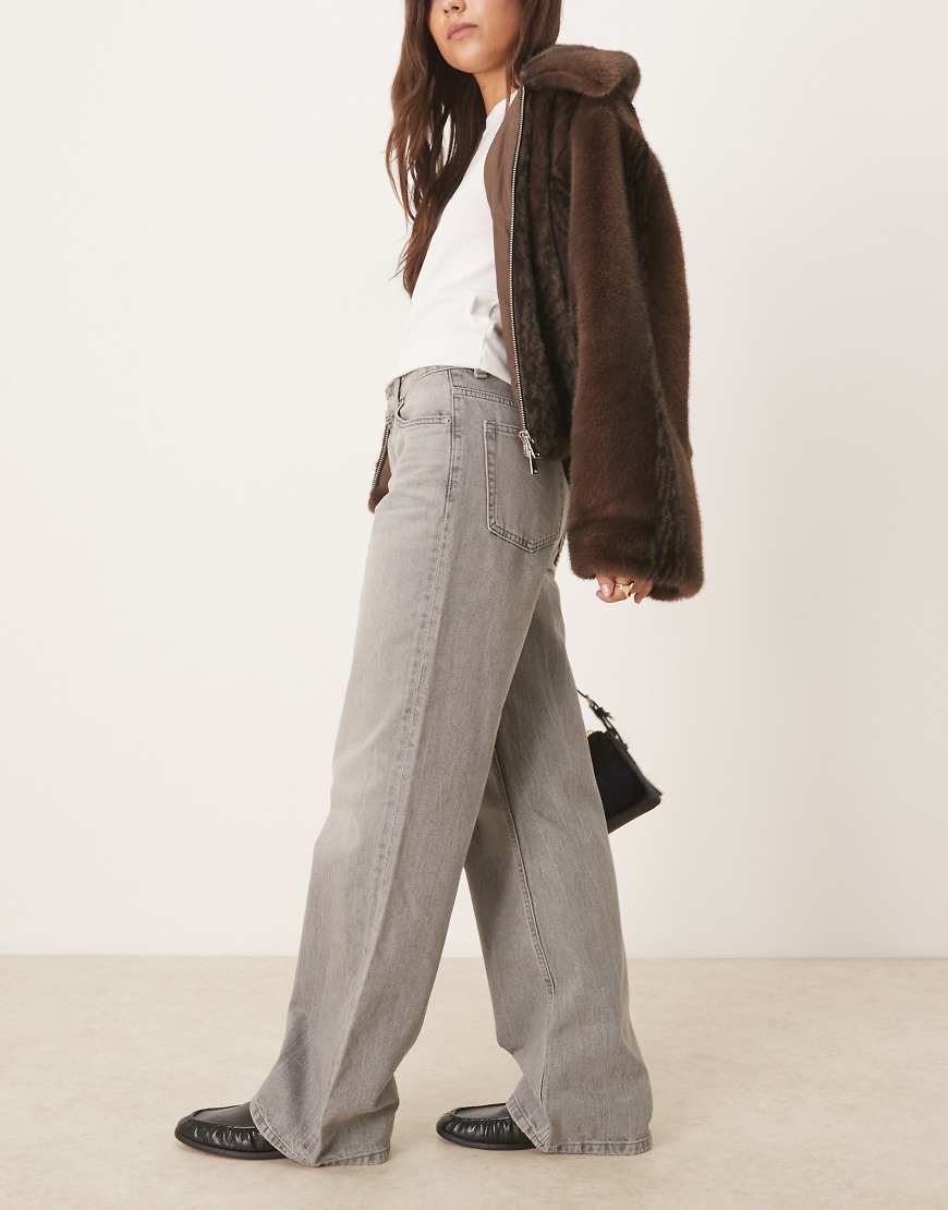 ASOS DESIGN - Dad-Jeans in Grau mit weitem Schnitt von ASOS DESIGN