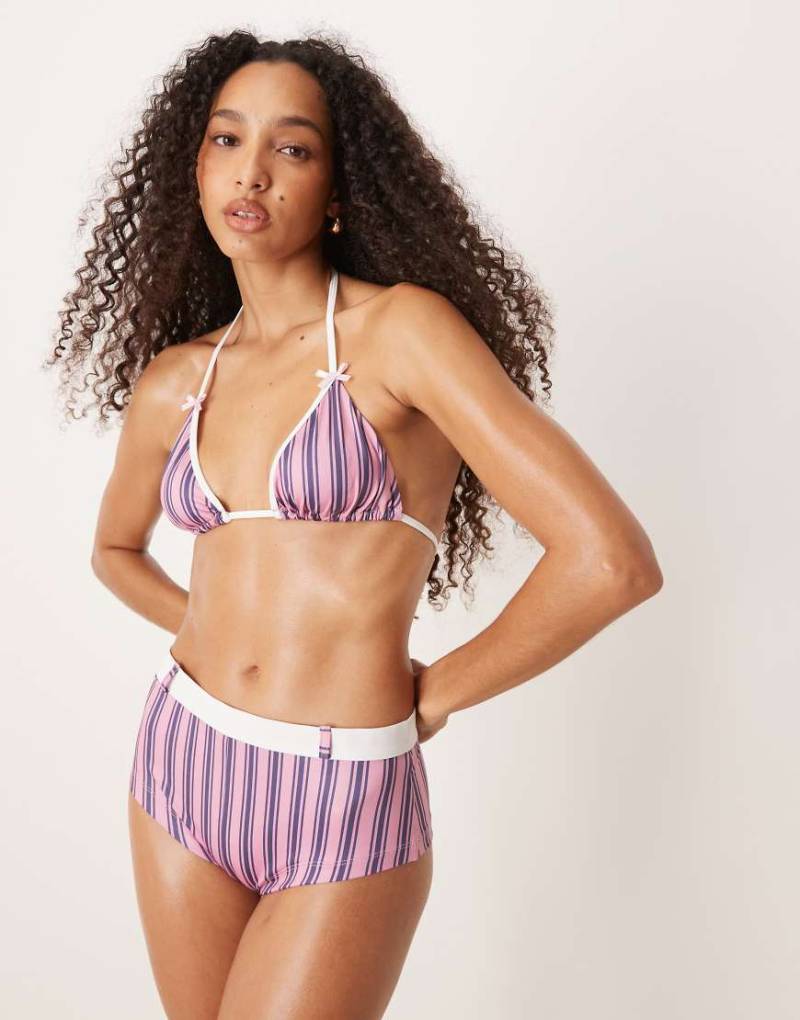 ASOS DESIGN - Daisy - Triangel-Bikini-Oberteil in Rosa mit Kontrast-Nadelstreifen von ASOS DESIGN
