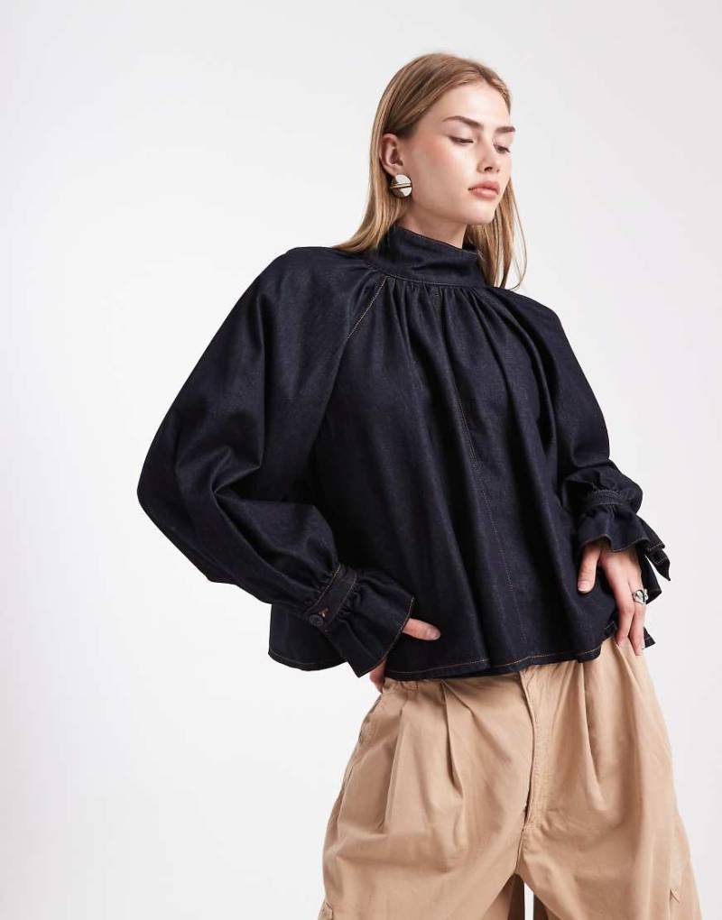 ASOS DESIGN - Denim-Bluse in Indigoblau mit voluminösen Volantärmeln-Marineblau von ASOS DESIGN