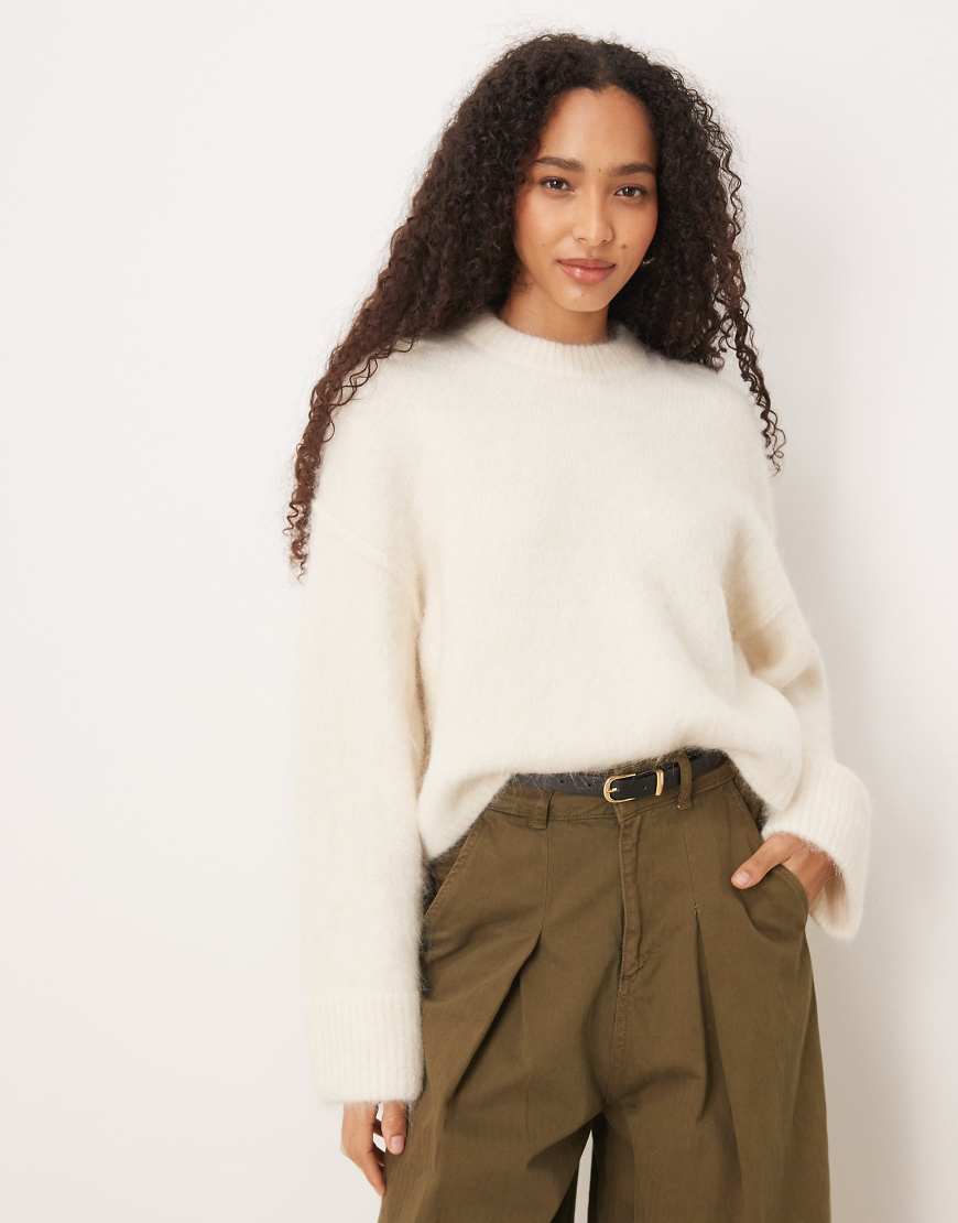 ASOS DESIGN - Dicker Pullover aus Alpakawolle in Cremeweiß ASOS DESIGN - Dicker Pullover aus Alpakawolle in Cremeweiß von ASOS DESIGN