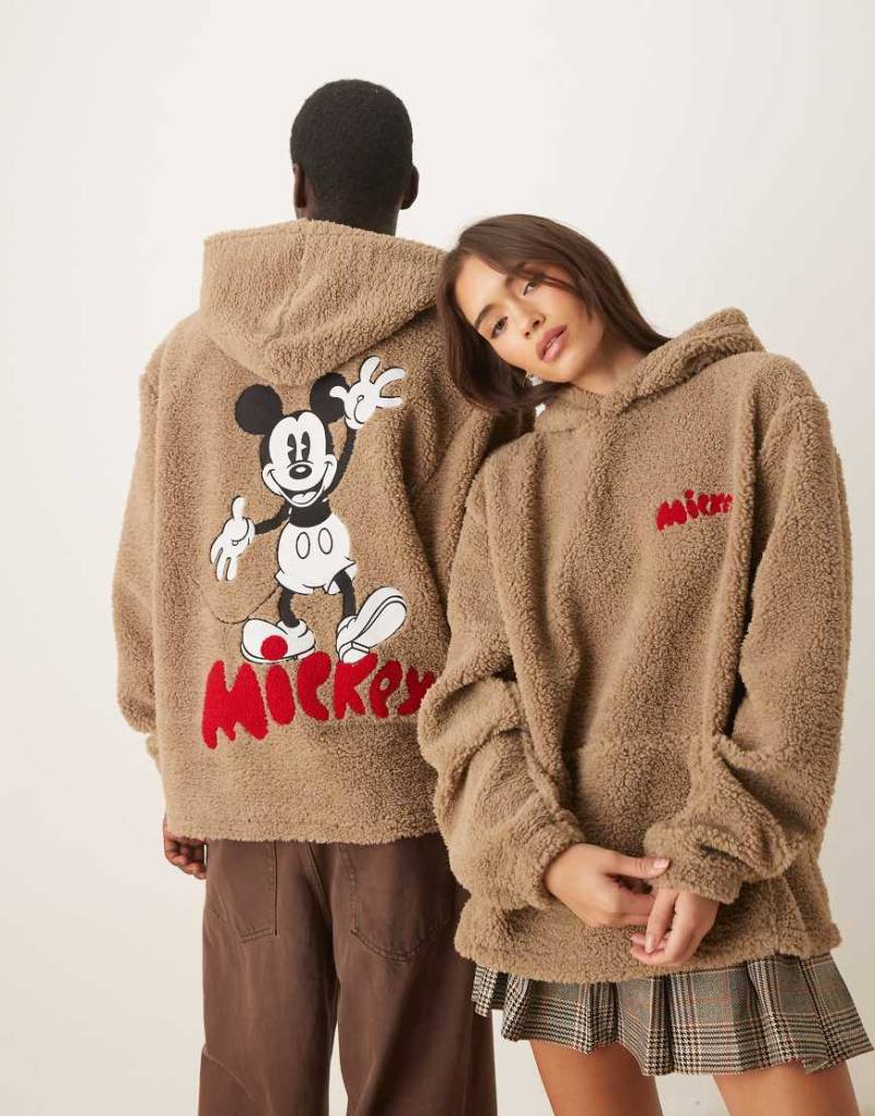 ASOS DESIGN - Disney - Oversize-Kapuzenpullover aus Teddyfell in Beige mit „Mickey Mouse"-Print-Blau von ASOS DESIGN