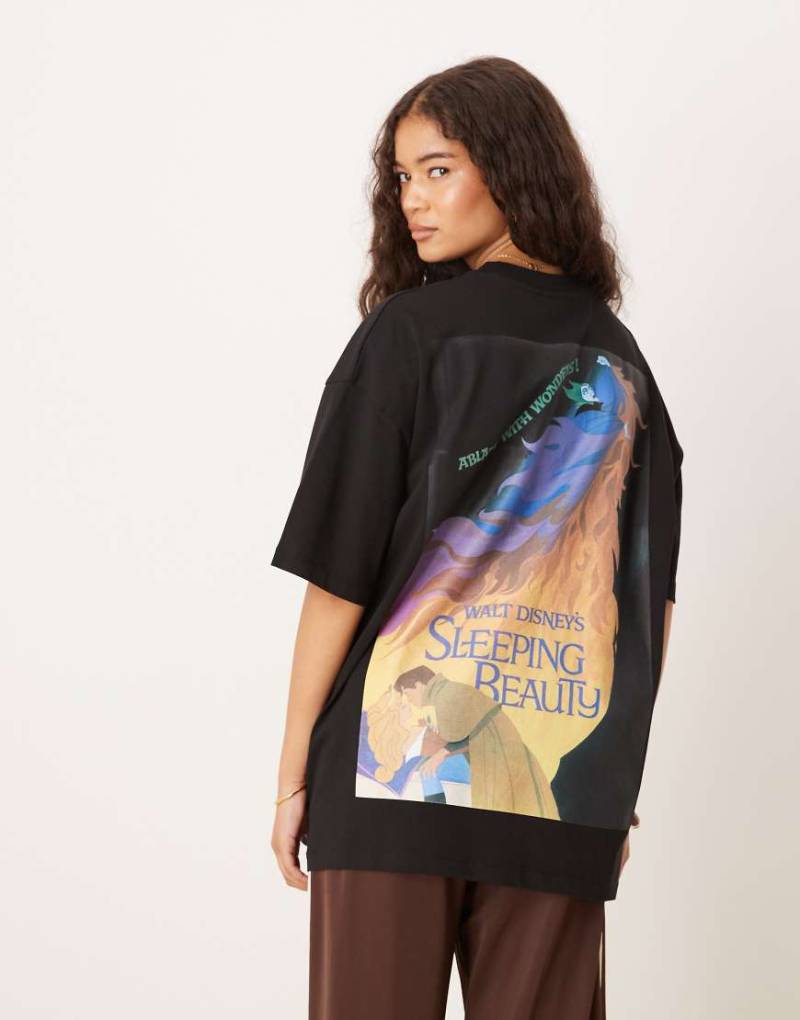 ASOS DESIGN - Disney - Oversize-T-Shirt in Schwarz mit Dornröschen-Print von ASOS DESIGN
