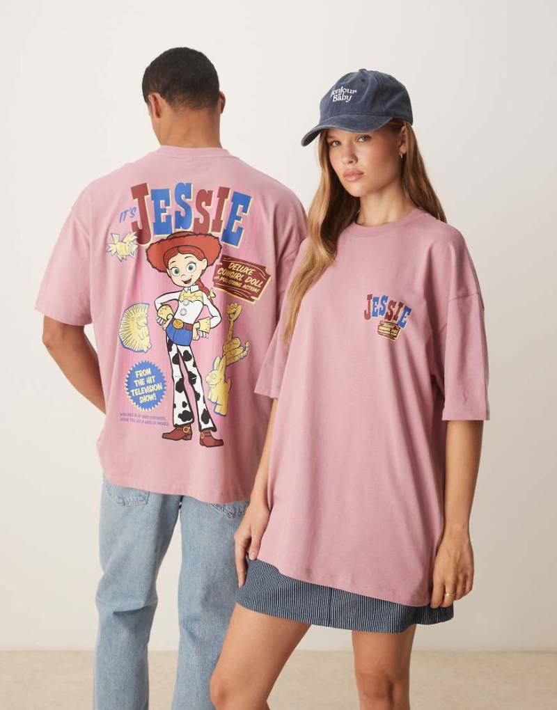 ASOS DESIGN - Disney Pixar - Oversize-T-Shirt in Rosa mit „Jessie Toy Story"-Print von ASOS DESIGN