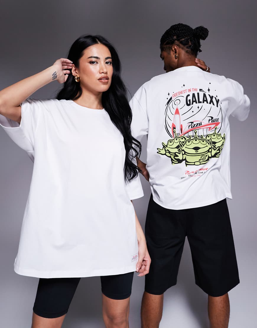 ASOS DESIGN - Disney Pixar - Unisex-T-Shirt in Weiß mit Toy-Story-Prints und Oversize-Schnitt ASOS DESIGN - Disney Pixar - Unisex-T-Shirt in Weiß mit Toy-Story-Prints und Oversize-Schnitt von ASOS DESIGN