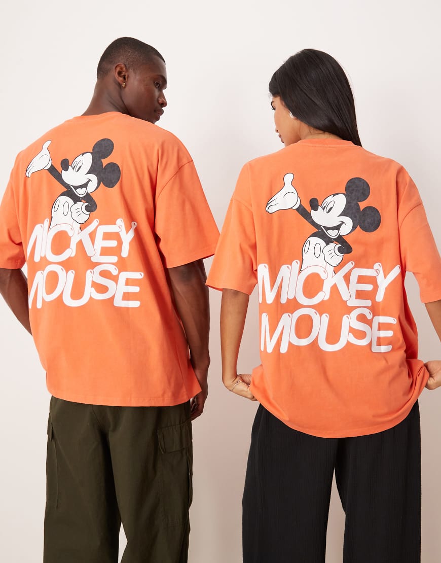 ASOS DESIGN - Disney - Unisex - Oversize-T-Shirt in verwaschenem Orange mit Mickey-Maus-Prints ASOS DESIGN - Disney - Unisex - Oversize-T-Shirt in verwaschenem Orange mit Mickey-Maus-Prints von ASOS DESIGN