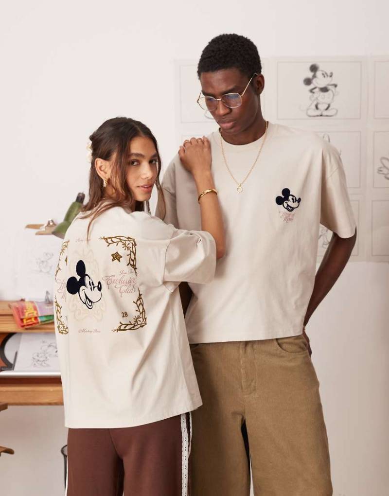 ASOS DESIGN - Disney - Unisex-T-Shirt in Beige mit kastigem Oversize-Schnitt und „Mickey Mouse"-Prints-Neutral von ASOS DESIGN