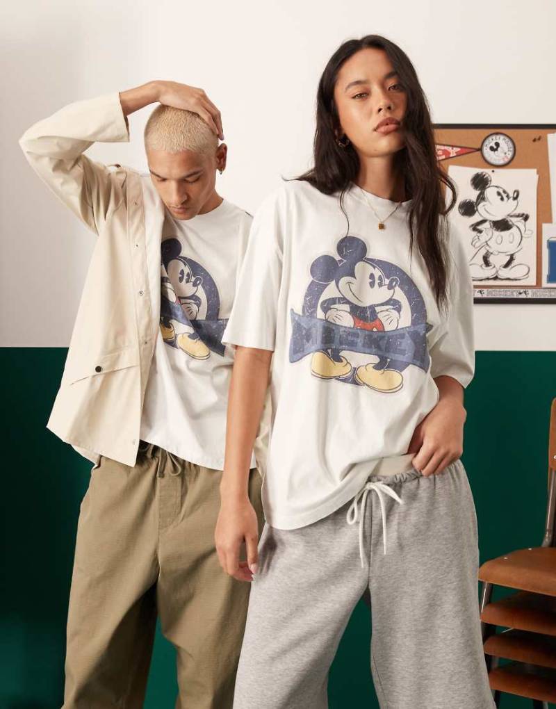 ASOS DESIGN - Disney - Unisex-T-Shirt in Weiß mit „Mickey Mouse"-Print und Oversize-Schnitt von ASOS DESIGN