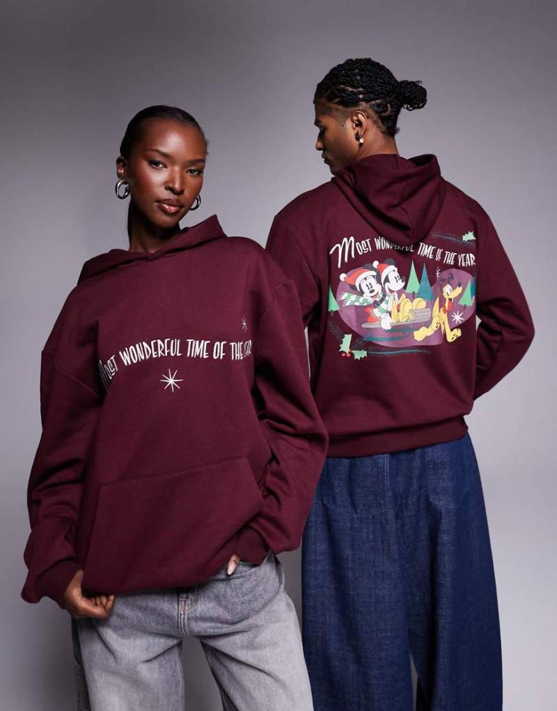 ASOS DESIGN - Disney - Weihnachten - Unisex - Relaxed Fit Kapuzenpullover in Burgunderrot mit „Mickey & Friends"-Prints-Brown ASOS DESIGN - Disney - Weihnachten - Unisex - Relaxed Fit Kapuzenpullover in Burgunderrot mit „Mickey & Friends"-Prints-Brown von ASOS DESIGN