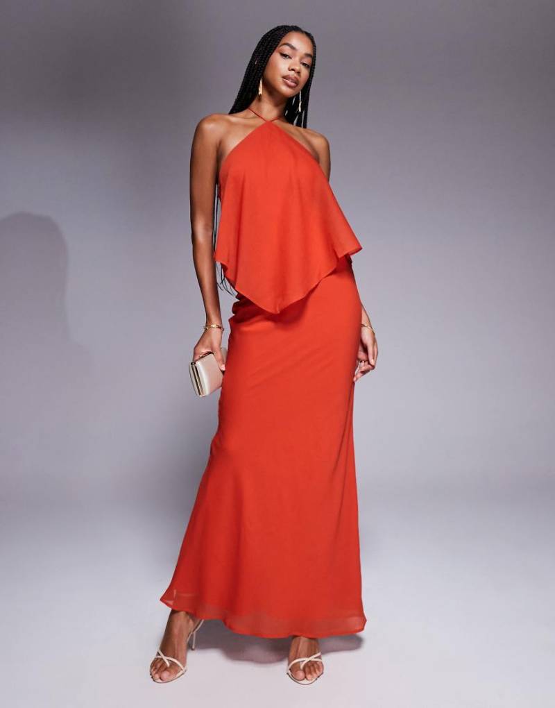 ASOS DESIGN - Doppellagiges Neckholder-Maxikleid in Rost mit Schrägschnitt-Rot von ASOS DESIGN